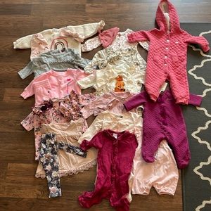 Huge huge bundle of baby girl sets! 6-9 months!